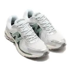 ニューバランス 860v2 29cm