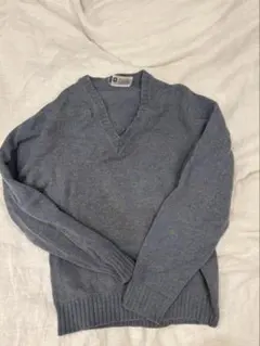 イタリア製　Ｖネックニット