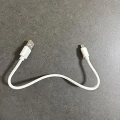 USB A to Micro-B ケーブル　ホワイト