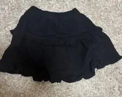 黒 フリル付き フレアスカート