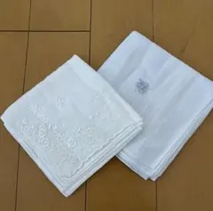 結婚式　ハンカチ　新郎新婦　刺繍入り白いハンカチ 2枚セット
