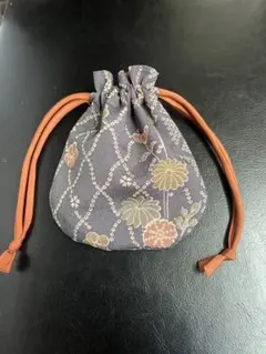 ハンドメイド 巾着袋 花柄 絞り調 落ち着いた色味 14×15.5