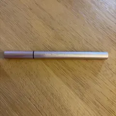 ILM Ultra-Thin Liquid Eyeliner LE02のサムネイル