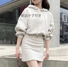 新品タグ付きChico フードスウェットリブミニワンピース