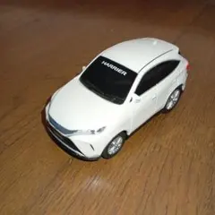 す*ぅ様 TOYOTA ハリアー HARRIER ミニカー ホワイトのサムネイル