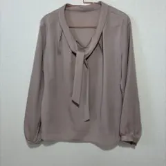 yecca veccaボウタイ ブラウス