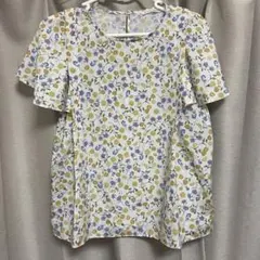 Te chichi リバティ 花柄 レモン柄キャップスリーブ ブラウス シャツのサムネイル