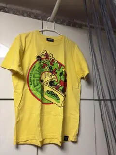 Sausage Party Tシャツ イエロー Lサイズ