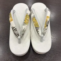 Item thumbnail for item b9e9b68a-4afd-4535-862a-c81c19180b0c