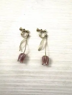 チューリップ　ゴールド　イヤリング
