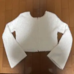 ホワイト フレア袖 クロップドセーター