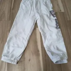 【〜3/6お昼まで】 GAP ホワイト ロングパンツ 4歳用