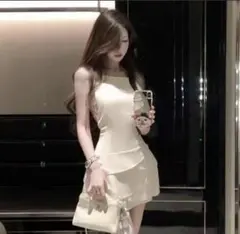 ホワイト ノースリーブ Aラインドレス