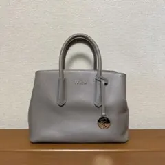 FURLAの鞄