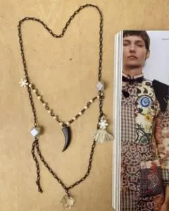 角&雪の結晶モチーフネックレス