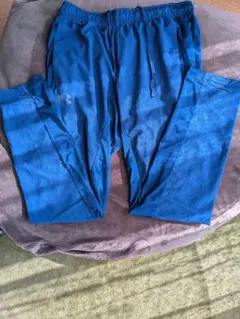 UNDER ARMOUR トレーニングパンツ