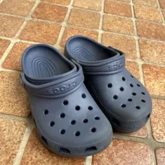 Crocsサンダル　ネイビー　J2
