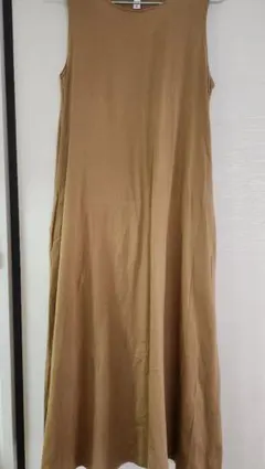 UNIQLO ノースリーブ ロングワンピース M ベージュ