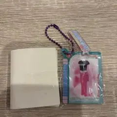 ラブベリ　ミラーチャーム　ピチッと黒T