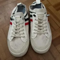 ホワイト ストライプデザイン スニーカー ☆海外サイト商品にて特価セール！