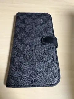 【美品】COACH 手帳型 iPhone14pro max ケースのサムネイル