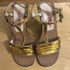 2025年最新】miumiu サンダルの人気アイテム - メルカリ