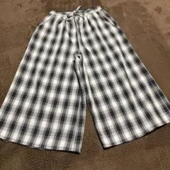 ワイドパンツ　150 美品