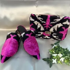 Item thumbnail for item 20154544-e538-478c-99ea-28d041bdddb4