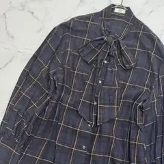 ✨美品✨J.PRESSジェイプレス 紺チェックボウタイ長袖シャツ　FJ224のサムネイル