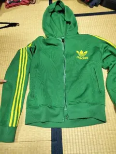 adidas 緑 フード付きジャケット Lサイズ