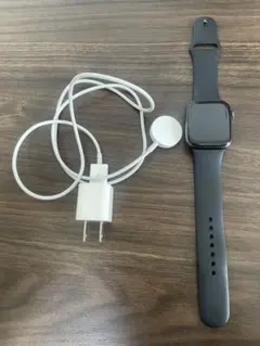 Apple Watch SE本体 44mmブラック 充電器付き