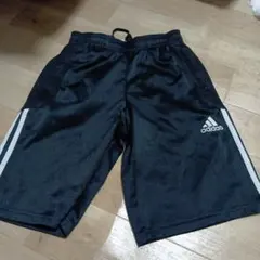 adidas ハーフパンツ ブラック