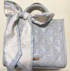 メゾンドフルール スカーフ付リボンキルティング2Wayバッグ グレイッシュブルー