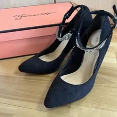 Feminine Cafe D. ブラックスエードハイヒール