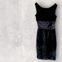 ブラック✨ノースリーブひざ丈ワンピース ベルベット風