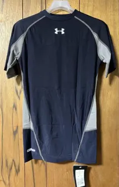 Under Armour METAL Tシャツ MD ネイビー/グレー