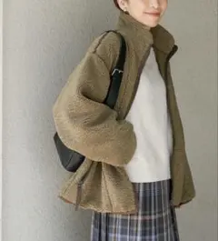 リバーシブルボアブルゾン