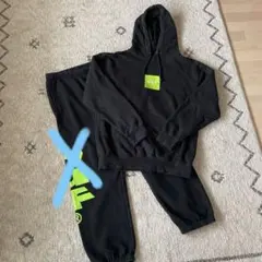 HUF ボックスロゴパーカー