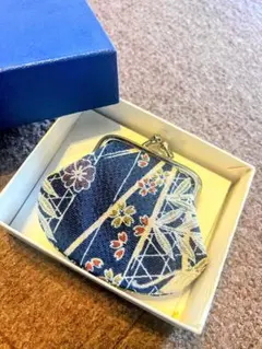 花柄がま口財布 赤色内装 箱付き