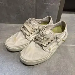 ホワイトキャンバスローカットスニーカー