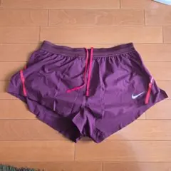 Nike AEROSWIFT バーガンディ ショートパンツ