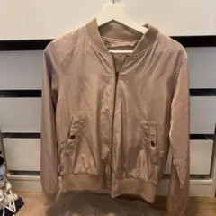 ピンク ジップアップジャケット