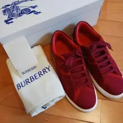 BURBERRY スニーカー レッド【新品同様】のサムネイル