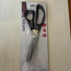 톱니 모양의 핑킹 가위 3mm
