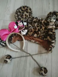 ディズニー　ヒョウ柄　カチューシャ　ファンキャップ