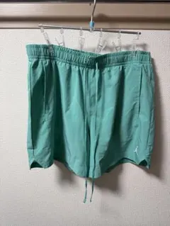 Nike Jordan ミントグリーン ショートパンツ