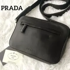 希少⭐︎PRADA ダークブラウン レザー ロゴ型押し ショルダーバッグのサムネイル