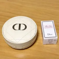 ディオールスキン フォーヴァークッションパウダー ラベンダー フェイスパウダー