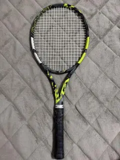 Babolat Pure Aero 98 硬式テニスラケットのサムネイル
