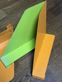 シェルフ用ブックエンド　厚み18mm用 オレンジ4枚／グリーン3枚-①